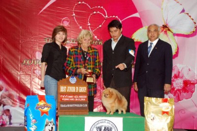 Max winning Best Junior In Group