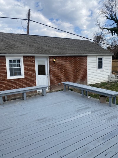 In 2024 we moved across town to a new home, and of course the Poms got a new home too!